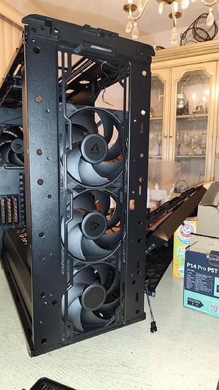 arctic_fans_installed
