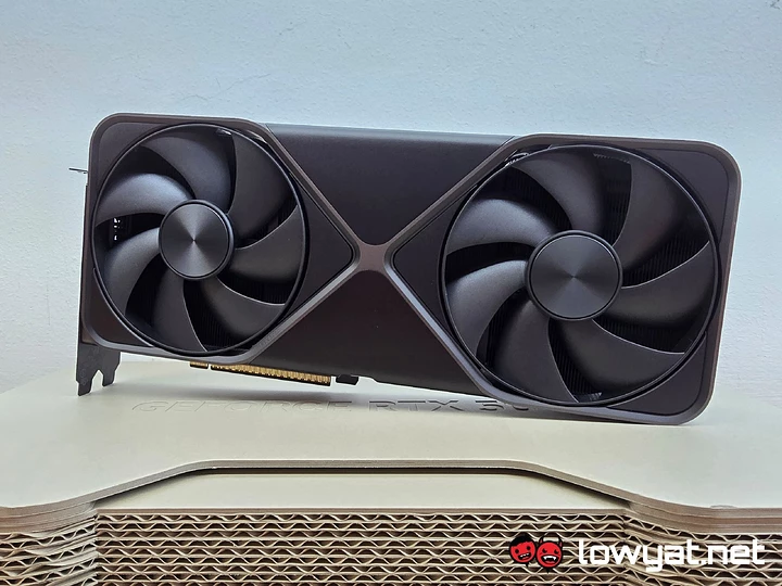 NVIDIA-GeForce-RTX-5090-FE-4