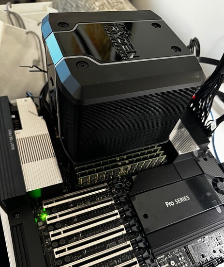 Threadripper 7980X + ASUS - Pro WS TRX50-SAGE WIFI build