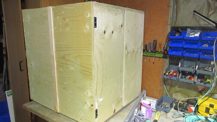 2025.10.30.-.RemoteHomelab.-.Cabinet.Done.-.IMG_1537
