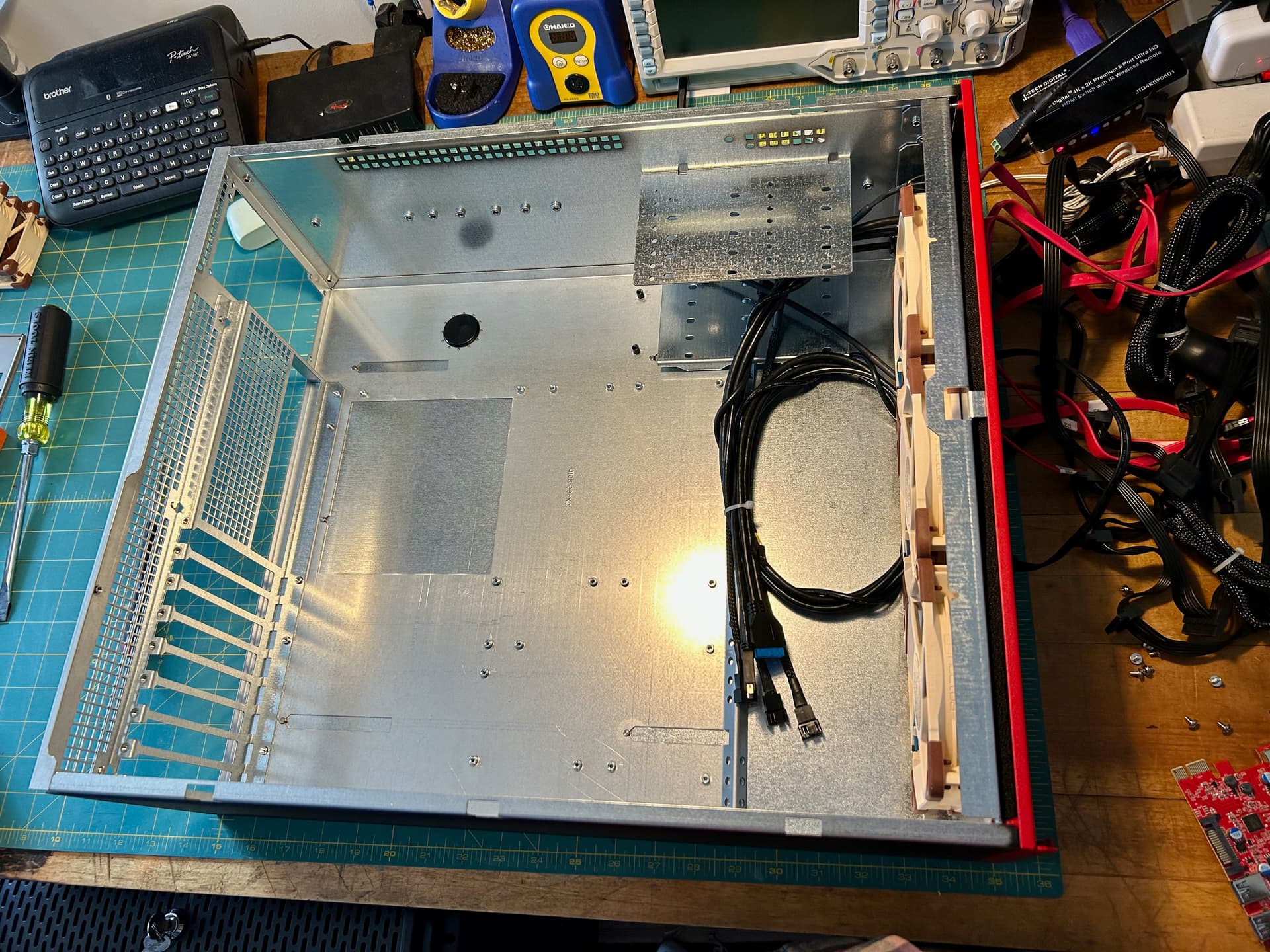 Perfecting my Sliger CX4200A: 3D-Printed Drive Shelf and Rear Exhaust ...